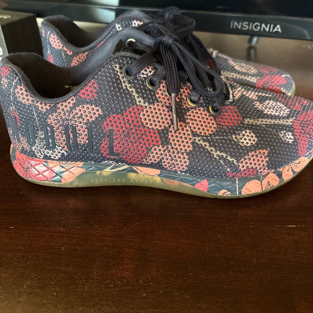 NOBULL size 5